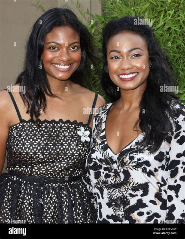 Tatyana Ali und Schwester Anastasia Ali The LA Premiere von "Karate Kid