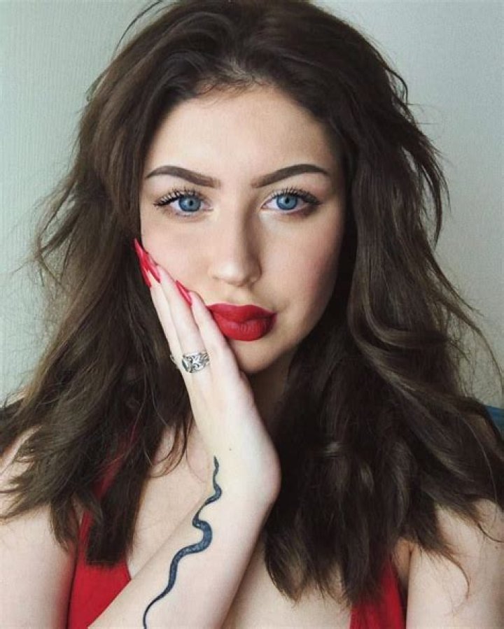 Taylor Nicole Dean Wiki
