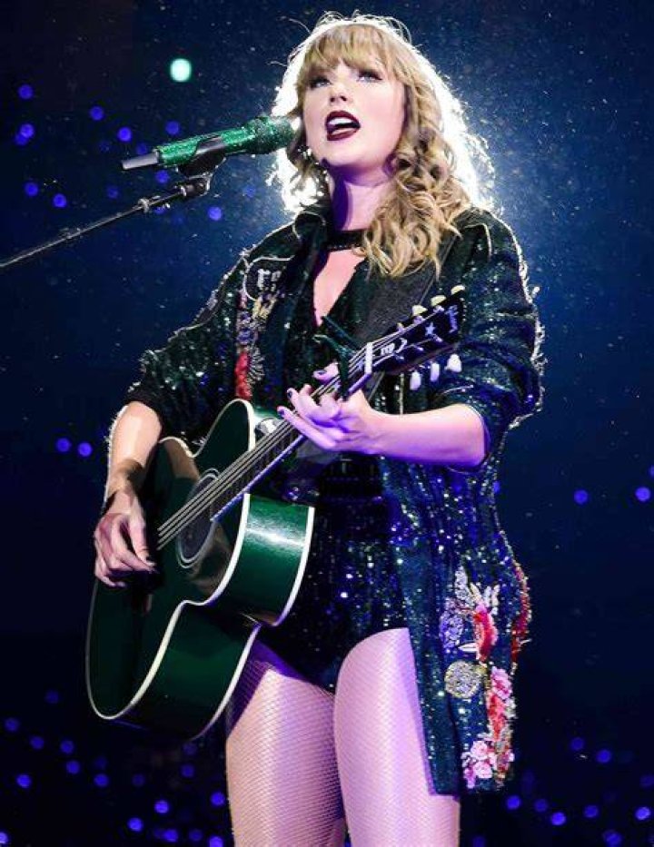 Taylor Swift Had to Accept Gaining 'A Little Extra Weight'