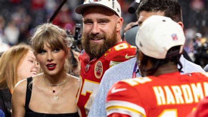 Taylor Swift&rsquo;s Parents & Travis Kelce&rsquo;s Parents Are About To Meet