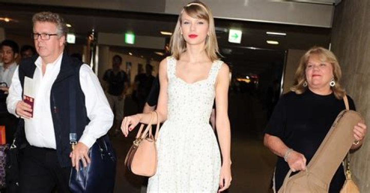 Taylor Swift&rsquo;s Parents Everything To Know About Her Supportive Mom