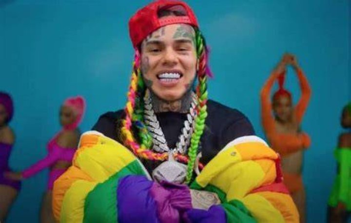 Tekashi 69 Bio, Family, Age, Achievements, Net Worth, and Facts GudStory
