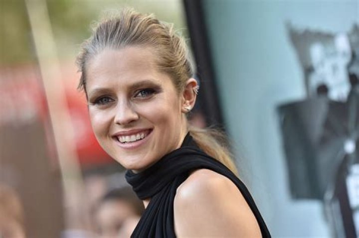 Teresa Palmer Net Worth & Bio/Wiki 2018 Facts Which You Must To Know!