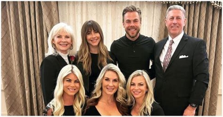 The Houghs Hough family, Derek and julianne hough, Derek hough