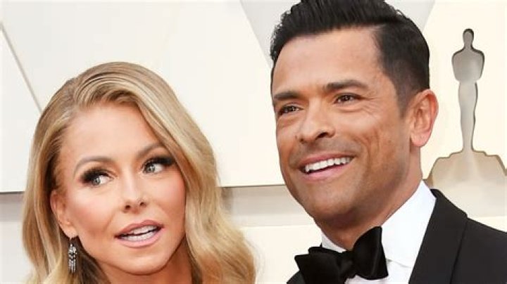 The Truth About Kelly Ripa And David Muir's Relationship
