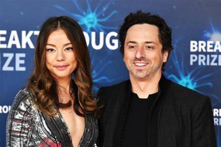 The WSJ Stands By Its Report That Elon Musk Had an &ldquo;Affair&rdquo; With Sergey
