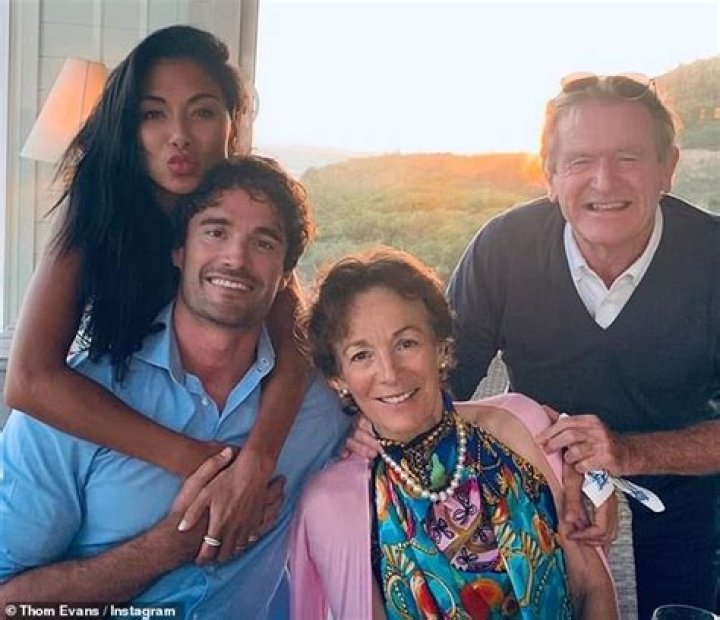 Thom Evans introduces Nicole Scherzinger to his parents as they fly