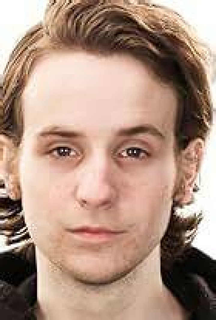 Thomas Carvey IMDb