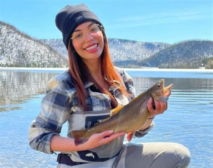 TikTok Myla Del Rey Ice Fishing Girl Tutorials Age Height