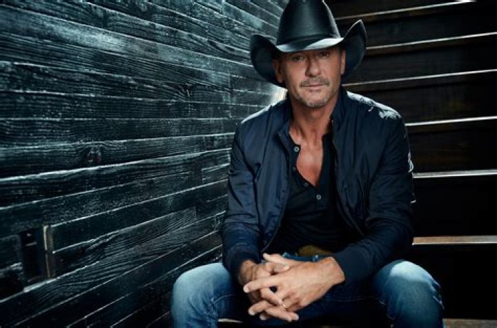Tim McGraw's Sister Encourages His Daughters To Chase More Than Fairyt