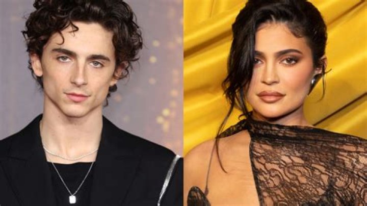 Timoth&eacute;e Chalamet 2023 dating, net worth, tattoos, smoking & body