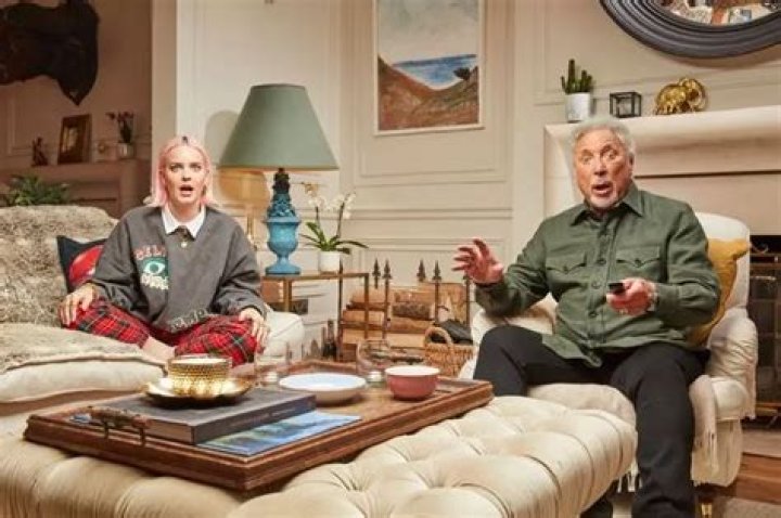 Tom Jones on Gogglebox What happened with his secret son Jonathan?