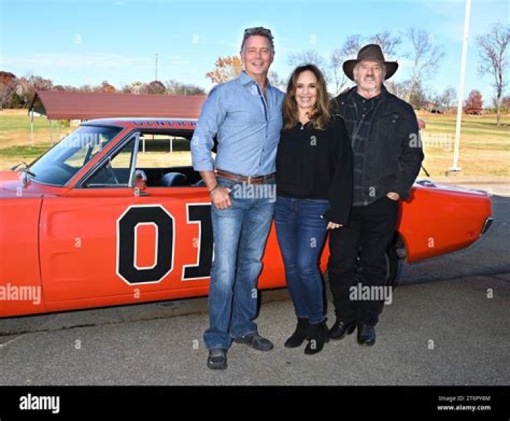 Tom Wopat Net Worth 2018 Wiki, Married, Family, Wedding, Salary, Siblings