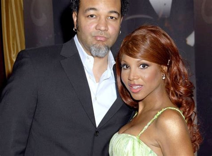 Toni Braxton Finalizes Divorce From Keri Lewis Us Weekly