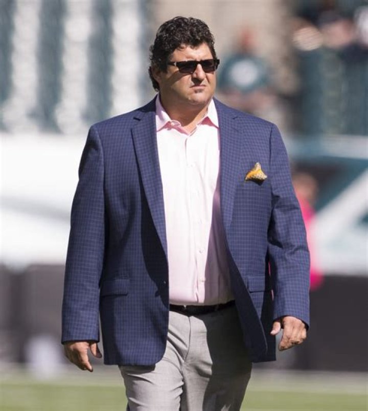 Tony Siragusa Former NFL Star and Super Bowl Champion Dead at 55