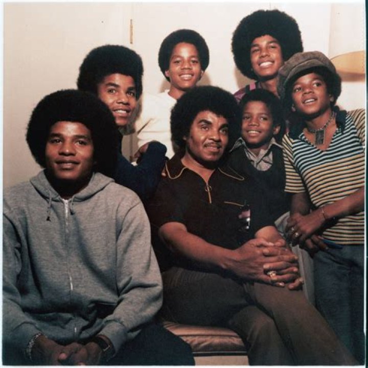 Top 35+ imagen michael jackson family background Thpthoanghoatham.edu.vn