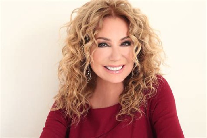 Top 52+ imagen kathie lee gifford 80s Thptnganamst.edu.vn