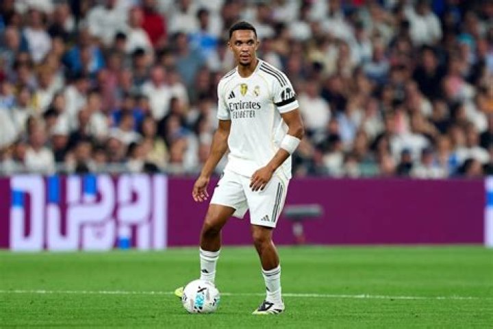 Top 79+ imagen trent alexander arnold family background