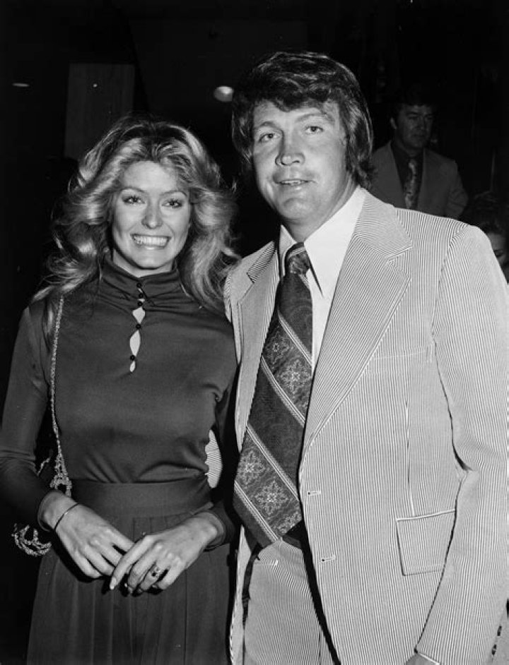 Total 86+ imagen farrah fawcett lee majors Thptnganamst.edu.vn