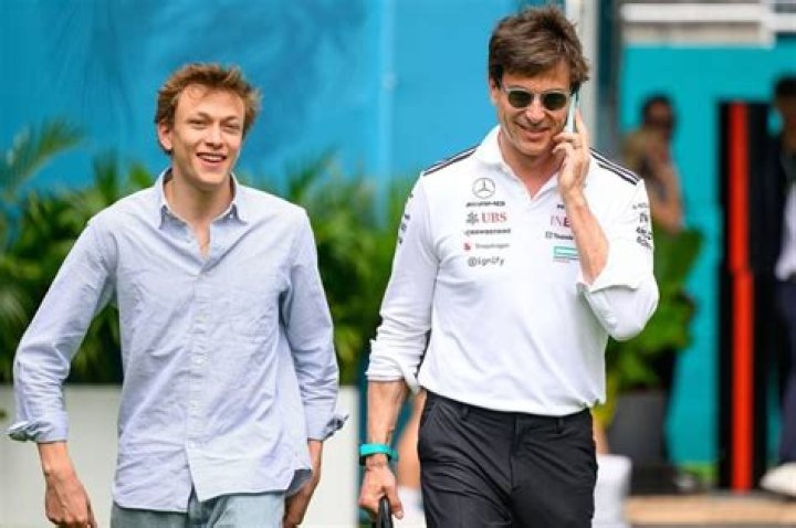 toto & jack wolff Toto wolff, Formula one, Formula 1