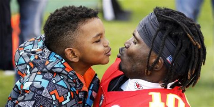 Tyreek Hill Dad Proud father 🖤 🏿⁉️🔥 owner of gripboost founder of
