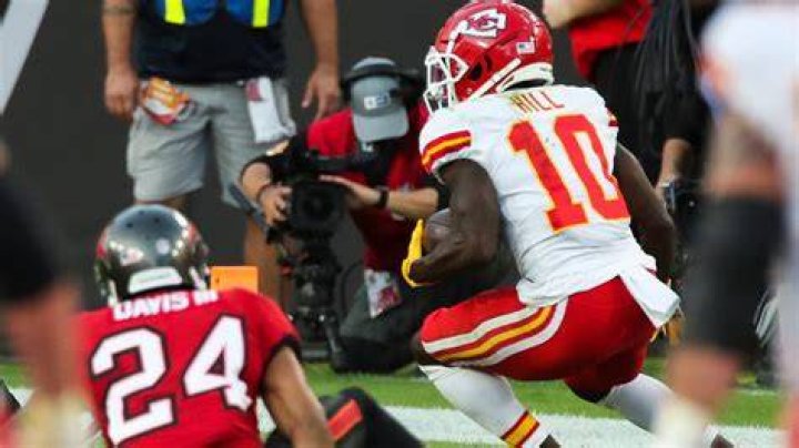 Tyreek Hill vs. Scotty Miller Which Super Bowl 55 Receiver Is Faster?