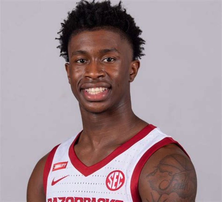 Umode, Notae and Davis lead Arkansas to First Round win over Vermont in