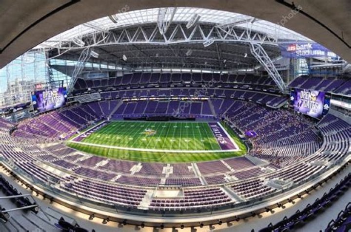 U.S. Bank Stadium in Minneapolis Settles With Injured Garth Brooks Fan