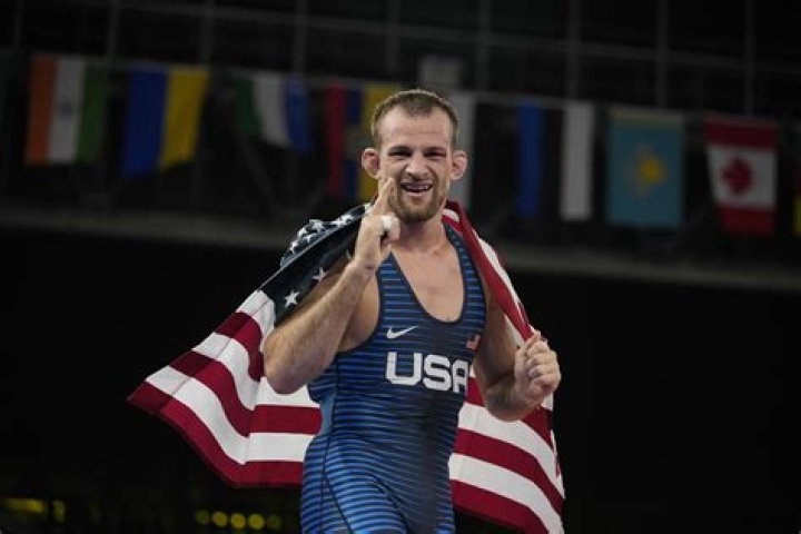 U.S. Wrestler David Taylor Defeats Hassan Yazdani for the 86kg
