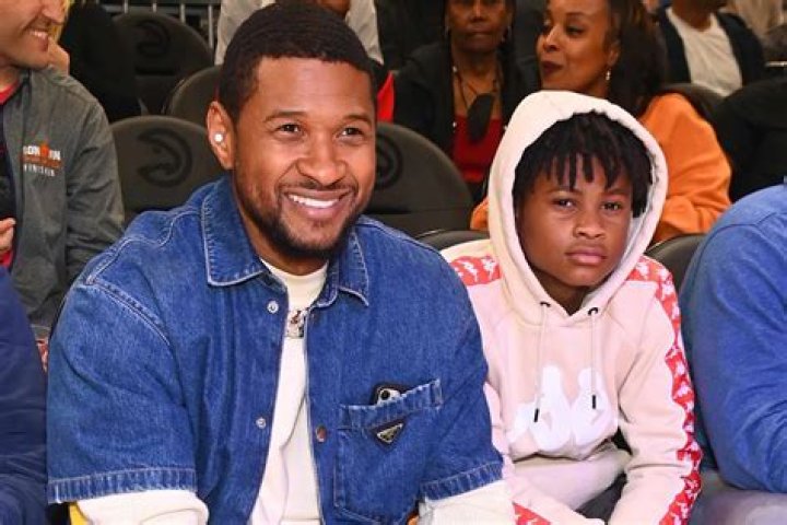 Usher Shouts Out Son Cinco On Stage in Las Vegas on His 16th Birthday