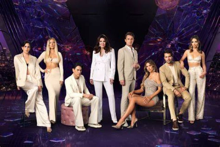 Vanderpump Rules Cast Member Danica Dow Sports Bikini The Daily Dish