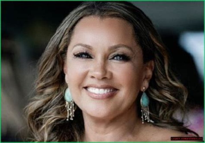 Vanessa Williams Height, Weight, Age, Measurements, Facts