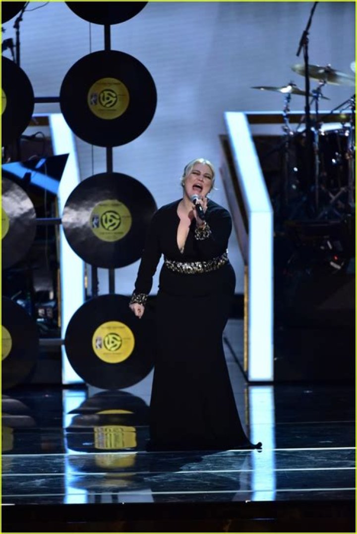 VIDEO Elle King Performs for Mavis Staples at Kennedy Center Honors
