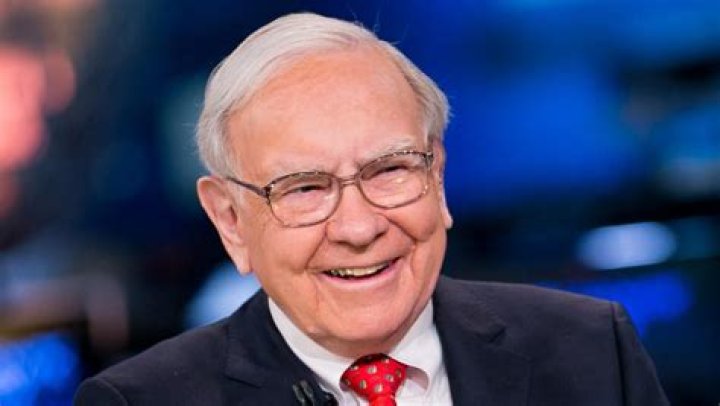 Warren Buffett. CNBC Photo by Adam Jeffery.