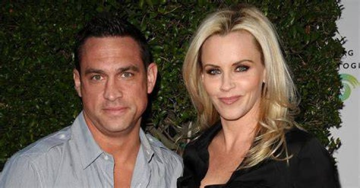 Was Jenny McCarthy Married to Jim Carrey? Her Dating History Explained