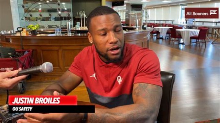 WATCH Oklahoma DB Justin Broiles Press Conference Sports Illustrated