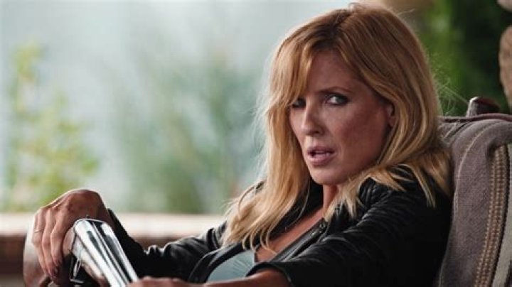 What Happened With Kelly Reilly Lips? Rumors Of Plastic Surgery Images