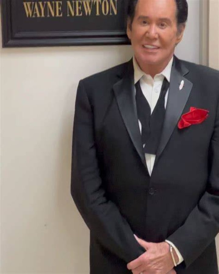 What Is Wayne Newton Net Worth? Everyone Wants to Know His Early Life