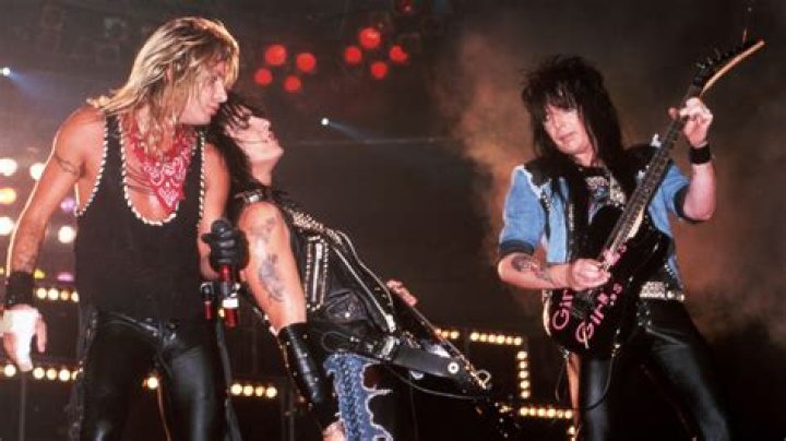 What Mick Mars Did Before M&ouml;tley Cr&uuml;e