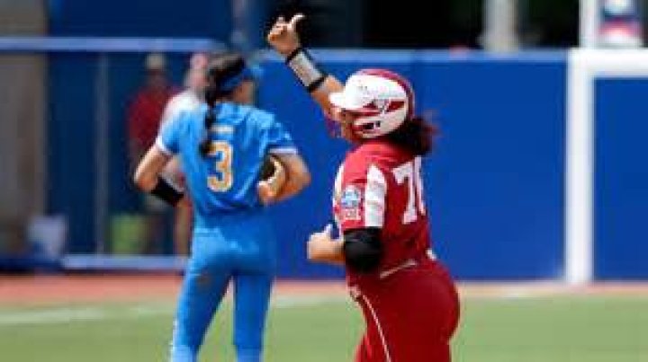 What position does Jocelyn alo play?