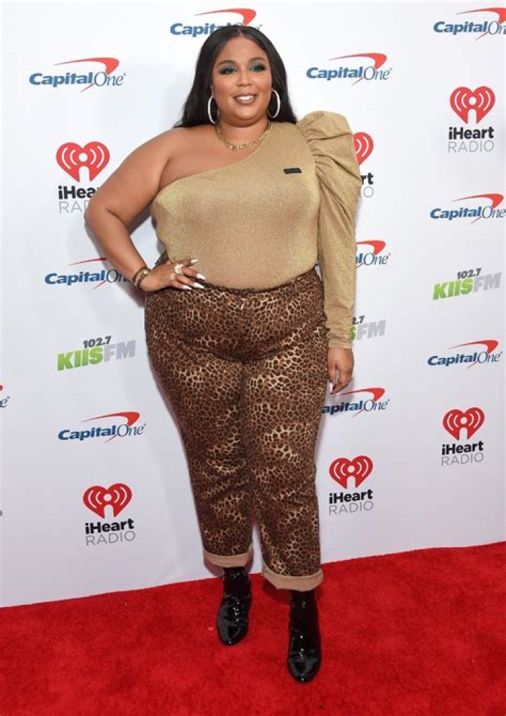 What Size is Lizzo? Her Height, Weight, Measurements & More