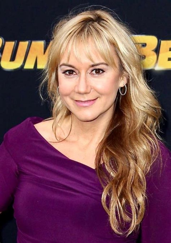 Where’s Megyn Price today? Bio Husband, Net Worth, Now, Family, Baby