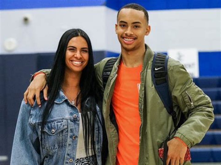Who Is Amari Bailey’s Mom Johanna Leia? What Does She Do?