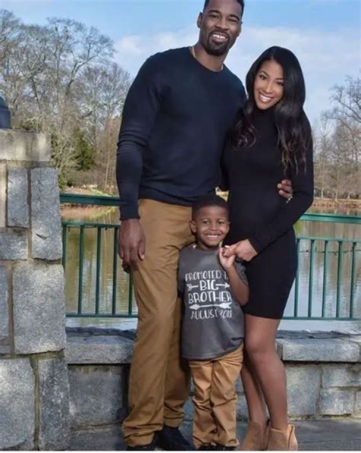 Who Is Calvin Johnson Wife? Contract Rumors, Net Worth, Family