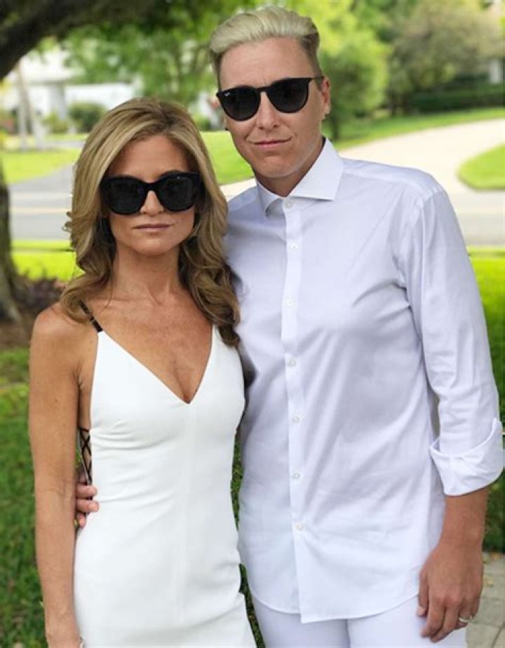 Who Is Glennon Doyle Married To? Who Is Glennon Doyle ExHusband?