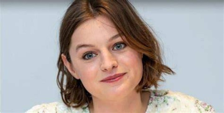 Who Is Juliette Corrin? Everything About Emma Corrin's Mother Dicy