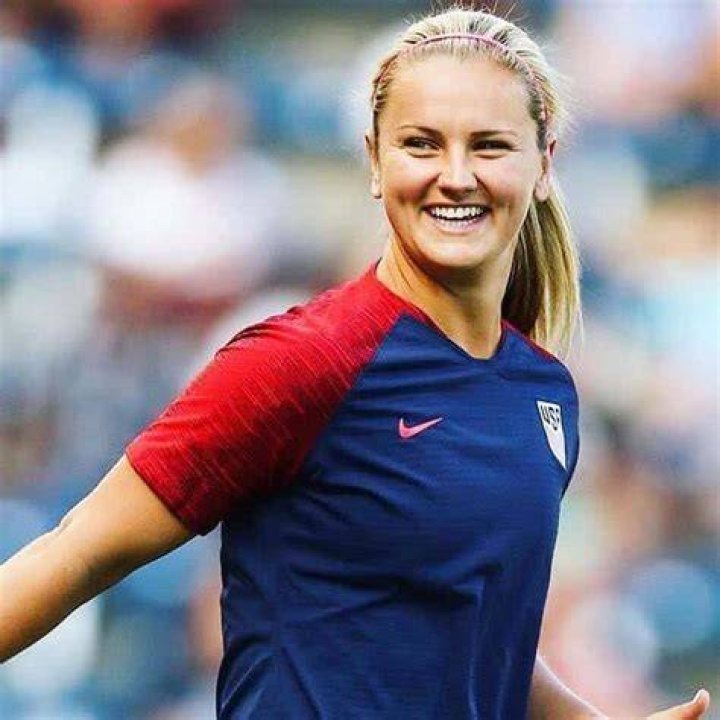 Who is Lindsey Horan's husbandtobe Tyler Heaps? Opoyi