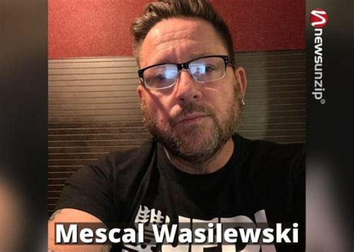 Who is Mescal Wasilewski? Wiki, Biography, Net Worth, Wife, Girlfriend