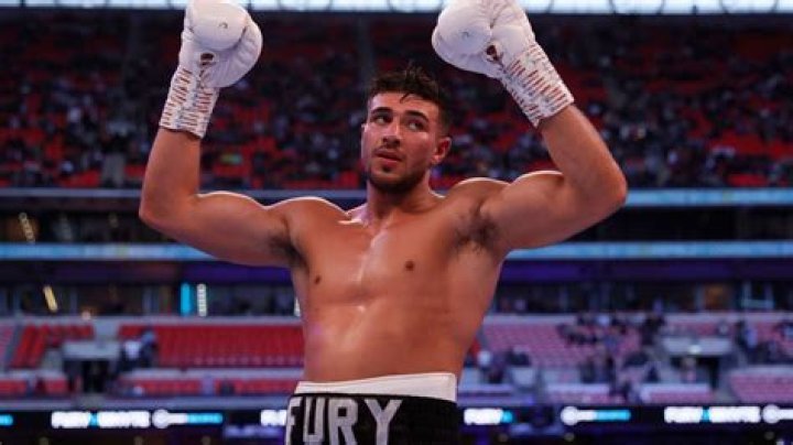 Who is Tommy Fury's Wife? Fan Arch