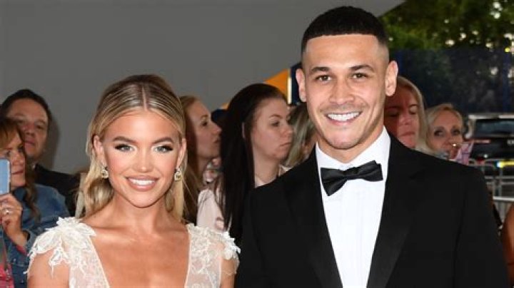 Why Did Callum & Molly Break Up from Love Island UK? Answered OtakuKart
